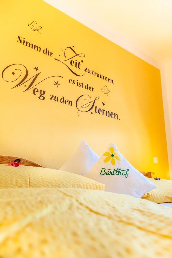 Bartlhof-Ferienwohnungen-Zimmer Burglengenfeld Exterior photo